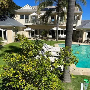 constantia-valley-lodge.hotels-capetown.com/